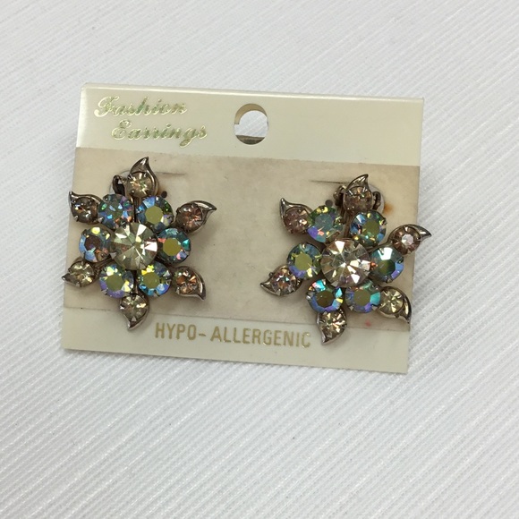 Gorgeous Rhinestone Clip Earrings - Picture 3 of 4